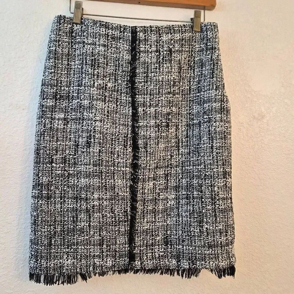 NWOT New York & Company Black & White Tweed Pencil Skirt w/ Slit & Fringe Detail